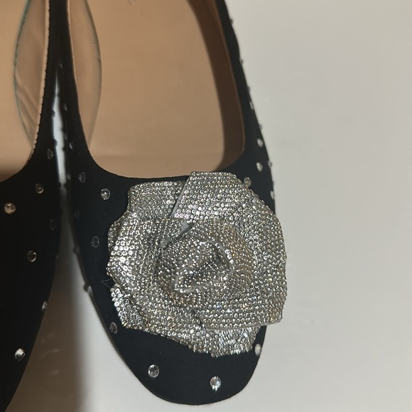 Rouge! Rhinestone Flower Studded Flats - Black Suede size 8.5 - Picture 4 of 7